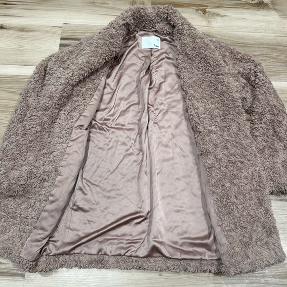 Aritzia Wilfred Free Grete Teddy Plush Jacket Women’s Small - Picture 3 of 6